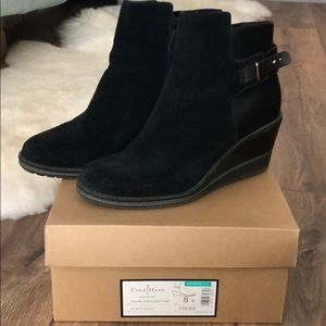 Almost new Cole Haan Rayna Ankle Boots Size 8